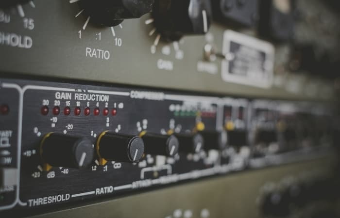 Audio Compressor - Phase reduction 
