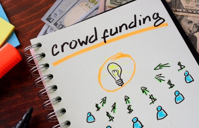 Crowdfunding has become one of the main sources of income for many artists. 