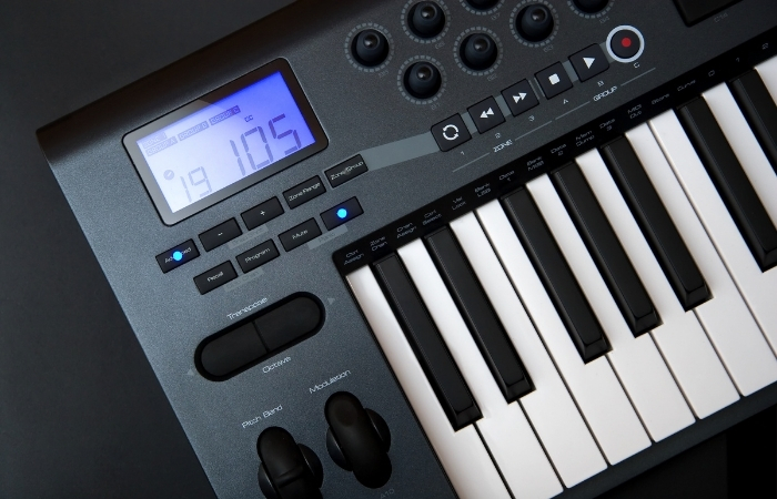 Do You Need A MIDI Keyboard To Make Beats? Home Music Maker