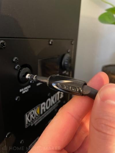 Connecting The Audio Cable To The Speaker KRK Rokit 5 Setup